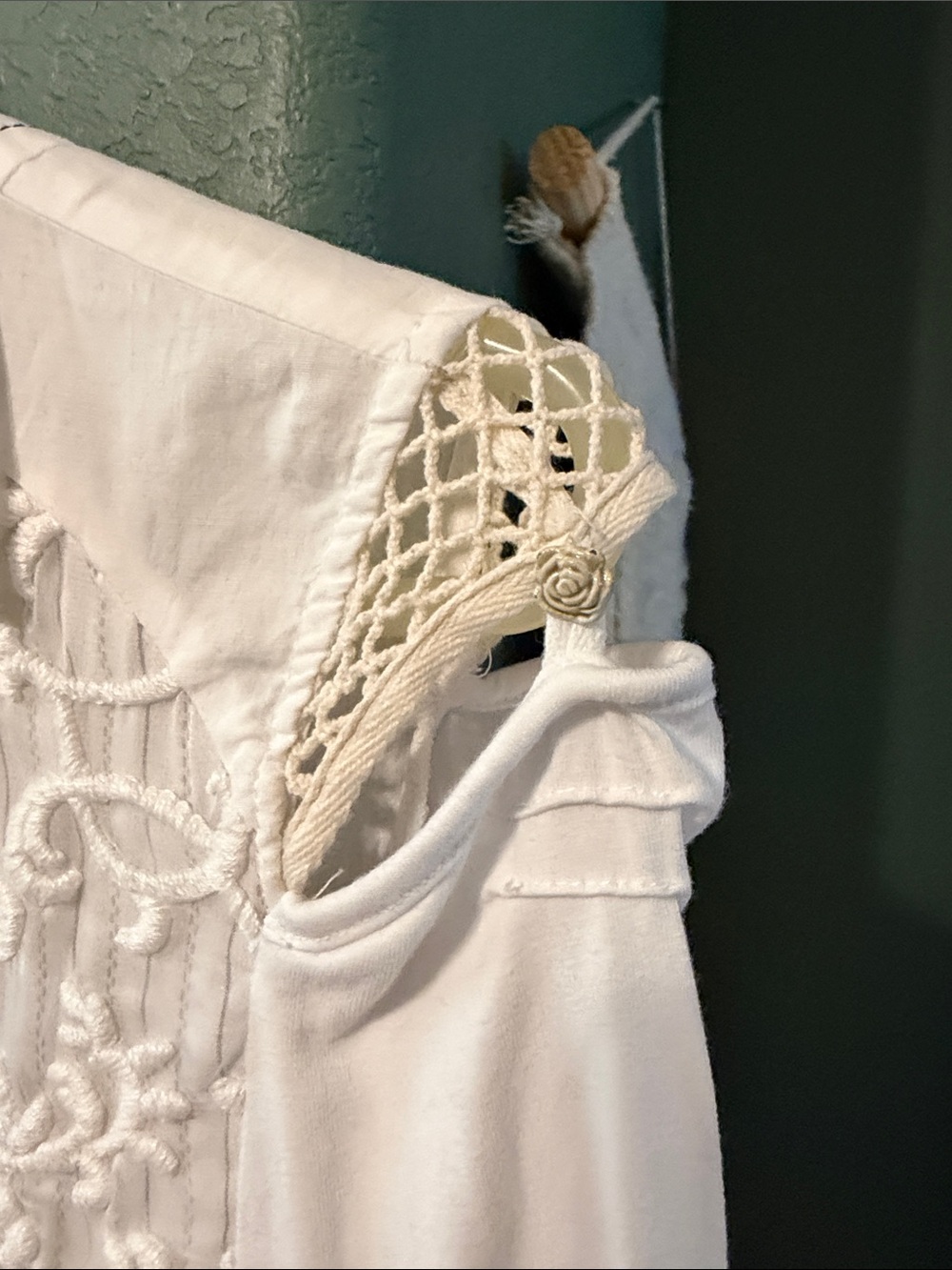 Elisa Cavaletti White Embroidered Cold-Shoulder Button-Down Top - Picture 6 of 8